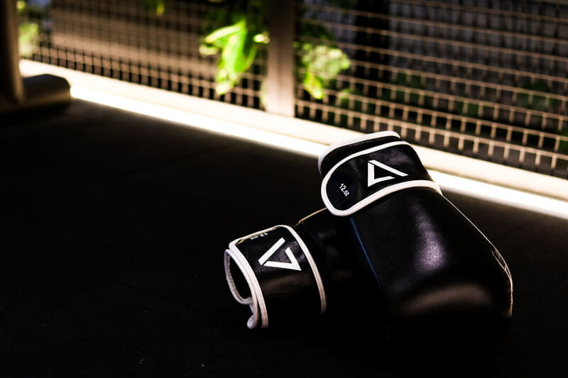 SEVEN - Black Boxing Gloves V Logo